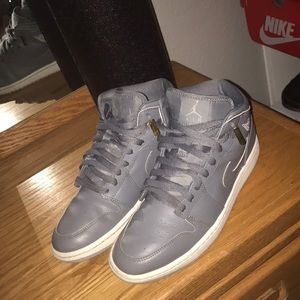 Jordan 1 cool grey